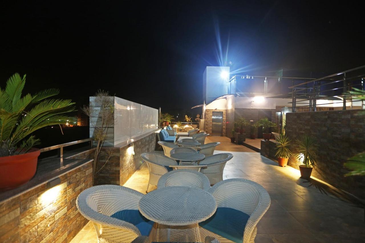Hotel Pearl Blue Agra  Exterior photo